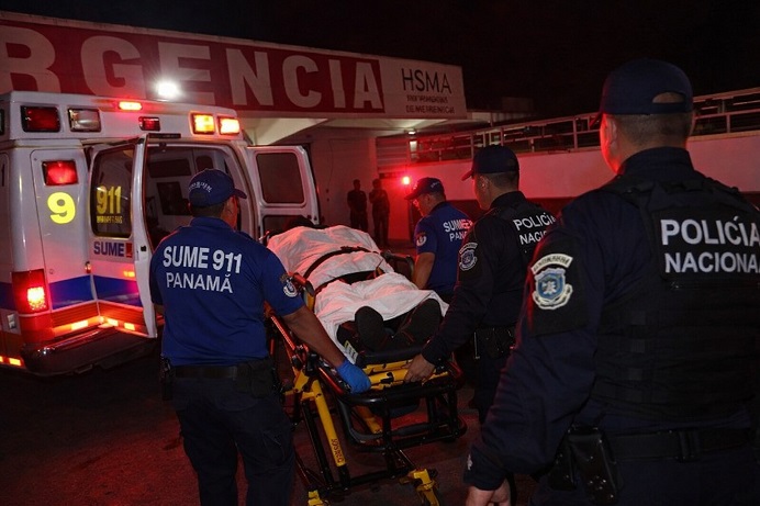 La víctima fue transferida al hospital San Miguel Arcángel, pero de todas formas falleció.  Imagen ilustrativa: Generada con IA Copilot