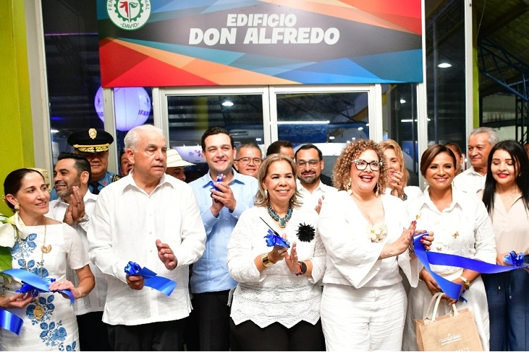 El evento reúne a empresarios, expositores y aliados estratégicos de Panamá y de toda la región, consolidándose como una plataforma clave para el intercambio comercial y la promoción de inversiones. Foto. Cortesía
