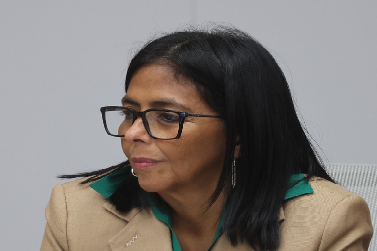 La presidenta interina de Venezuela Delcy Rodríguez destacó que en materia arancelaria no puede haber cambios. Foto. EFE