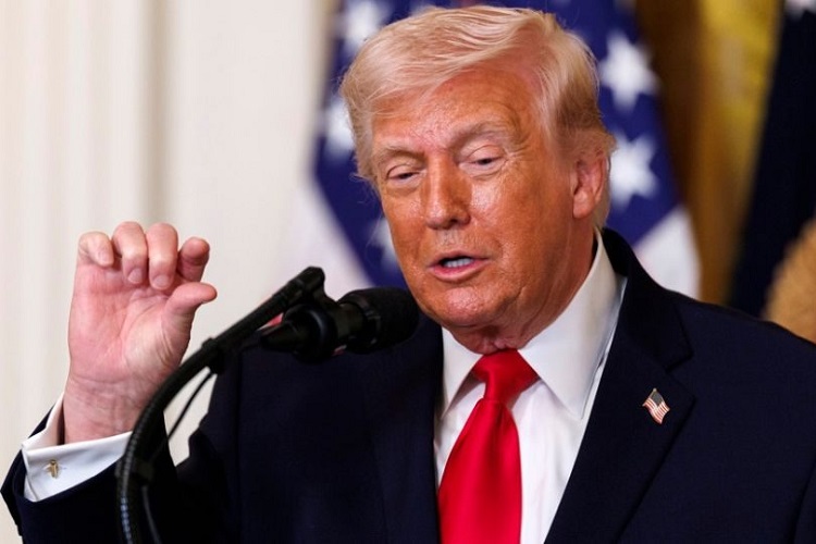 El próximo 3 de noviembre Donald Trump enfrenta las elecciones para cambios en el Senado  y la Cámara de Representantes. Foto. EFE