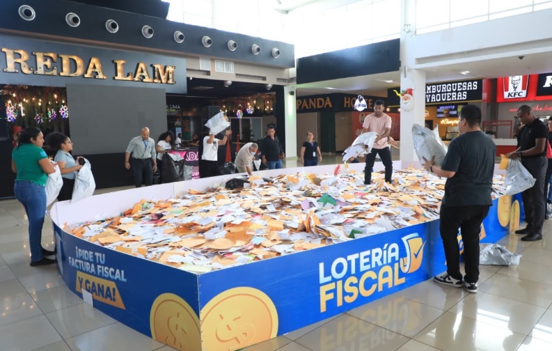 El MEF dejó claro que solo sirven las facturas fiscales generadas desde el 15 de marzo hasta el 15 de mayo de 2026.