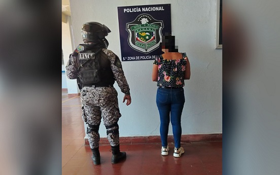 La mejer fue aprehendida en Herrera.  /  Foto: PN