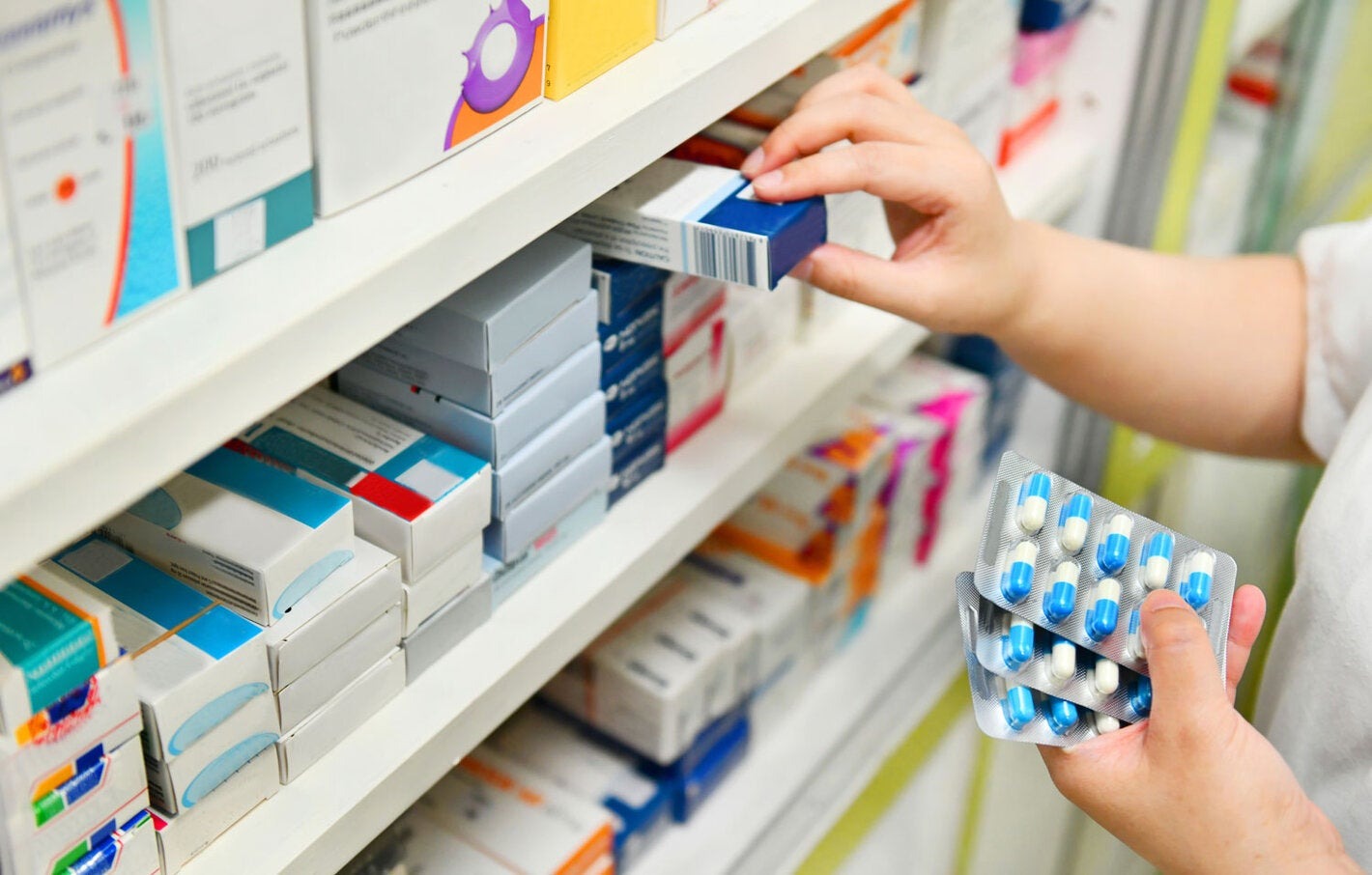 En esta primera fase se contemplan 23 medicamentos y unos 25 renglones de insumos médicos