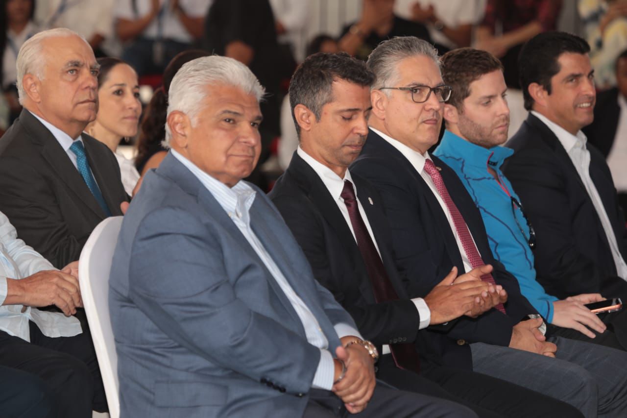 El presidente de Panamá, José Raúl Mulino, confirmó hoy que viajará a Canadá en junio para el debut de la Selección. 