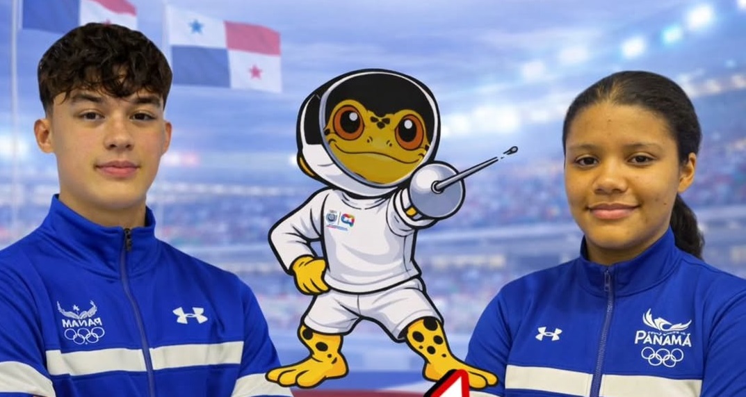 Caleb Caldito Chan (izq.) e Itza Castillo Gouldbourne. Foto: @esgrimadepanama