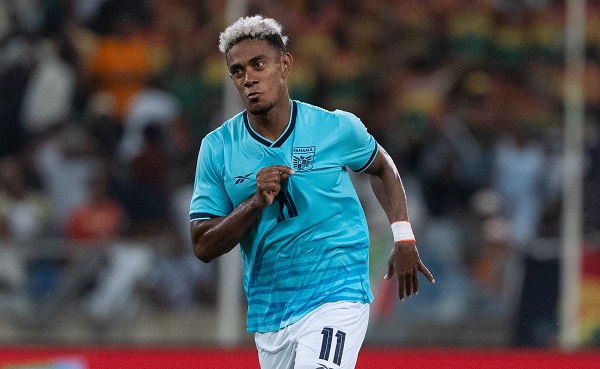 Yoel Bárcenas celebró a lo grande su partido N.°100 con la Selección de Panamá, al marcar el único gol de su equipo. Foto: FPF