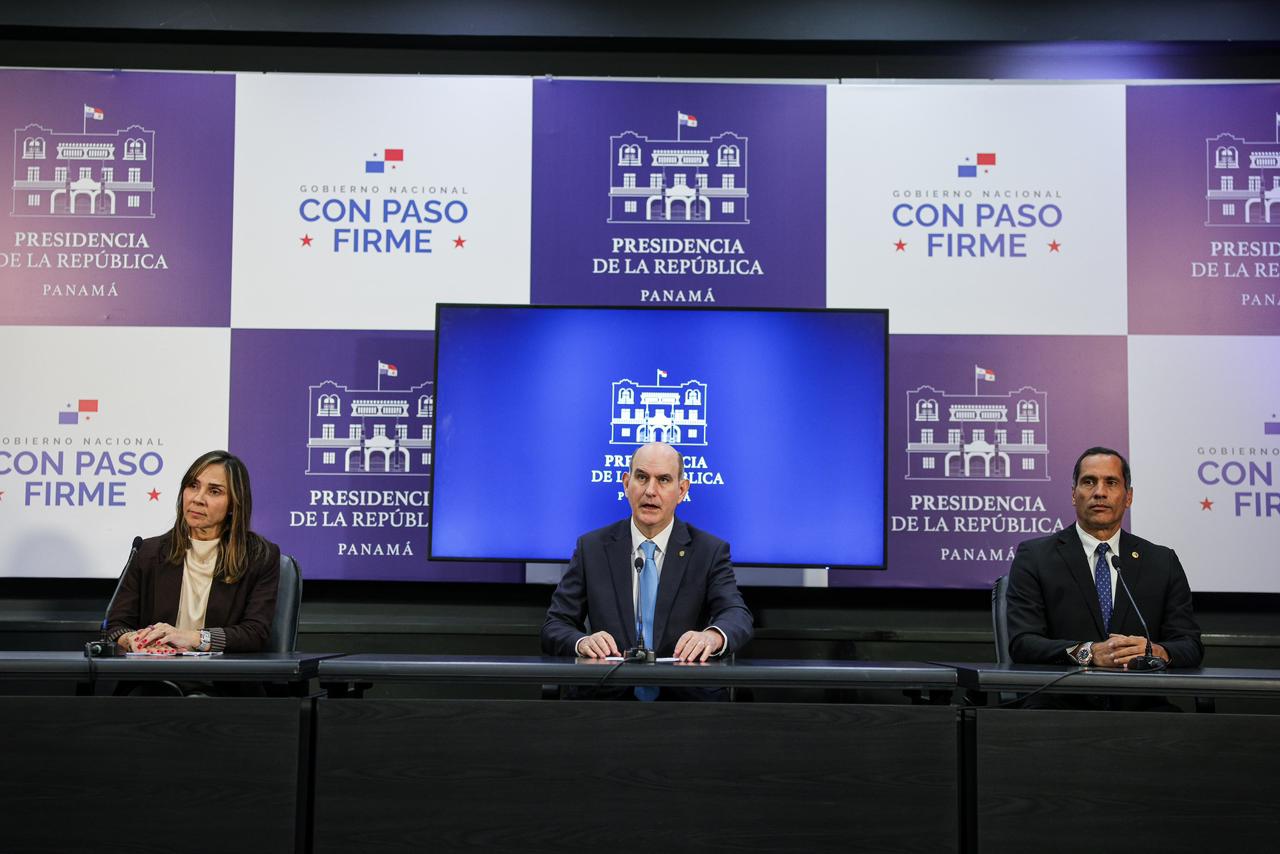 El ministro de Economía, Felipe Chapman indicó que la gasolina de 95 no entra en esta regulación.