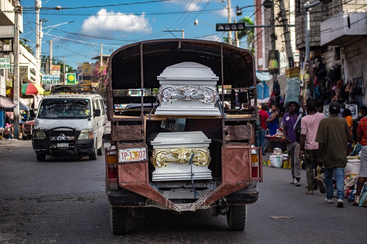 En las últimas horas organizaciones no gubernamentales y las embajadas de Estados Unidos y Francia expresaron su condena y repudio a este ataque. Foto. EFE