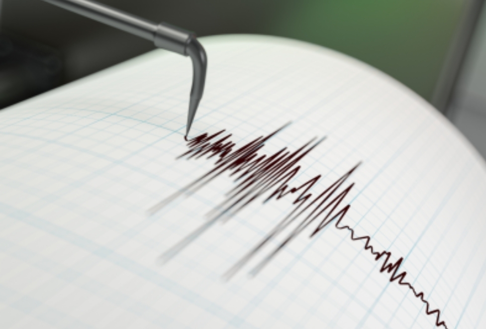 #MundoCri El temblor se originó a 9 kilómetros de profundidad y se sintió en seis de las veinticuatro provincias de Ecuador.