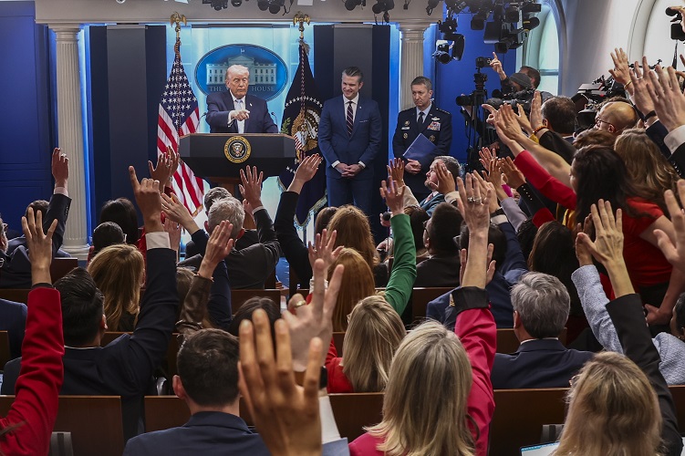 Se requiere el respaldo de dos tercios de la Cámara (de Representantes, la Cámara Baja nacional); para que actúen contra Donal Trump”.