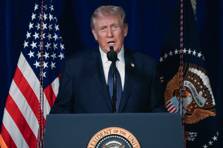 El presidente Donald Trump, había informado sobre una serie de reuniones con Irán. Foto. EFE