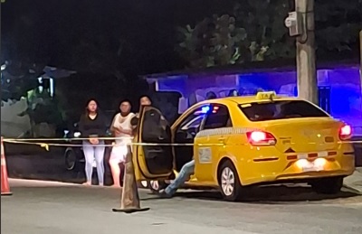 Matan a taxista dentro de su carro en el 20 de Colón La información del caso señala que la víctima estaba en un taxi, con placa 8RI-0824, cuando fue atacado