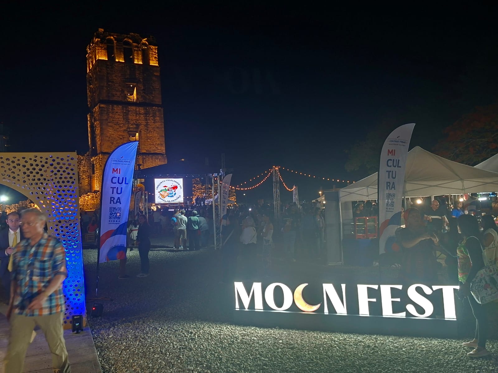 MoonFest la rompió en Panamá y ahora se muda pa’ Colón
El público asistente disfrutó en el Moon Fest Panamá 2026 de presentaciones culturales, desfiles de moda internacional, danzas tradicionales y espectáculos folclóricos
