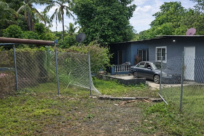 Se presume que el agresor ingresó por la parte trasera de la vivienda. /  Captura de Video: TVN