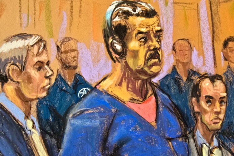 La defensa de Maduro y su esposa, Cilia Flores, solicitó que la Fiscalía les entregara las pruebas a las que tienen derecho antes del juicio, un proceso conocido como ‘discovery’ (descubrimiento), por lo que esta orden clasifica y regula toda esa evidencia.