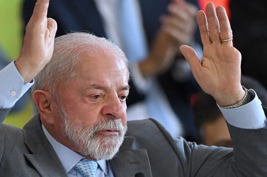 El presidente brasileño  Luiz Inácio Lula da Silva, dujo que es injustificable que a nivel global se hayan gastado el año pasado 2.700 billones de dólares en armas y en conflictos. Foto. Archivo