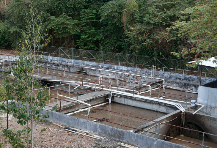 #NacionalCri Durante el recorrido no se constató que, al momento de la visita, no se evidenciaron olores molestos, ni alteraciones visibles significativas en la coloración, ni residuos sólidos en las descargas.