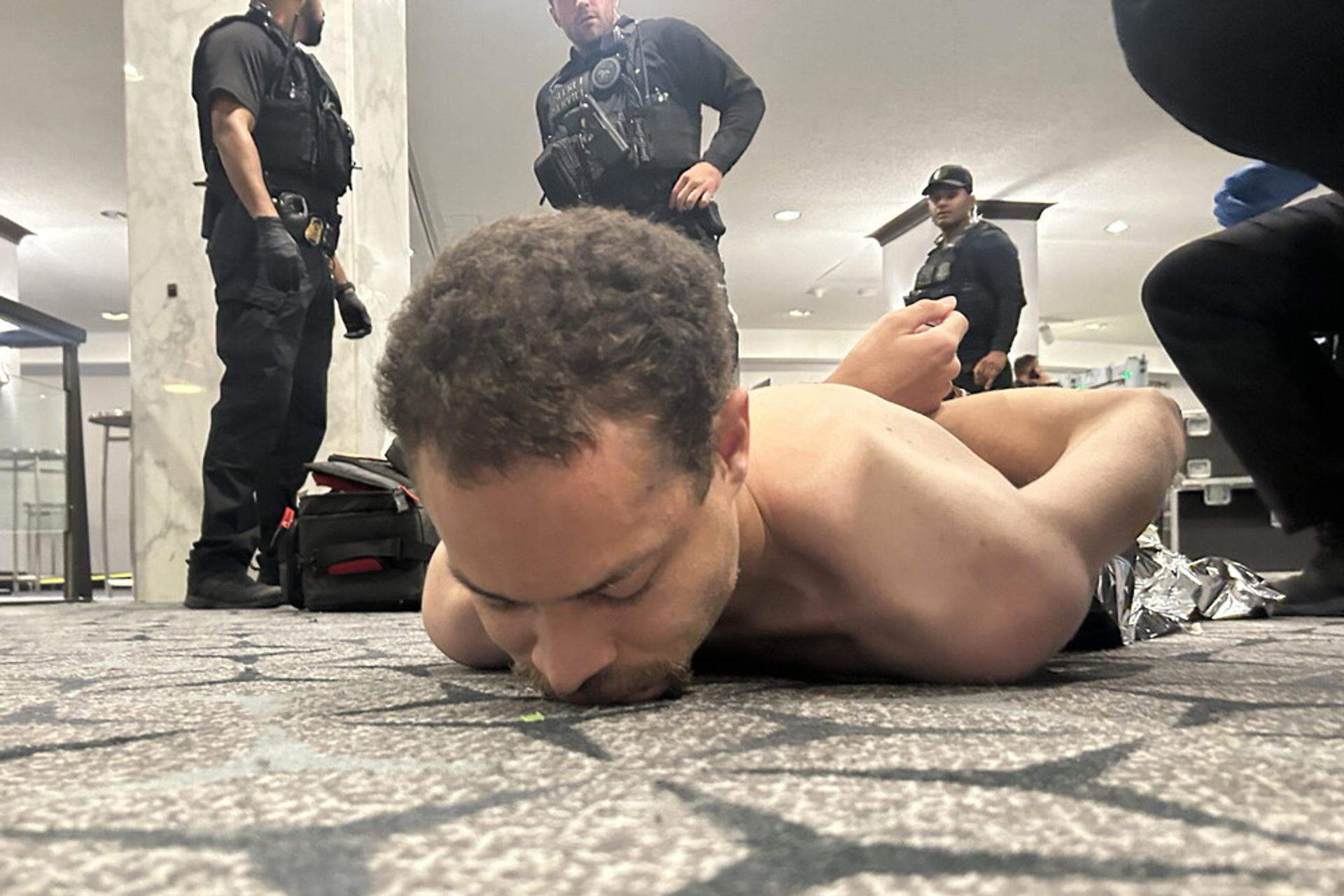 Atacante: FBI perfila a sospechoso y apunta a “lobo solitario