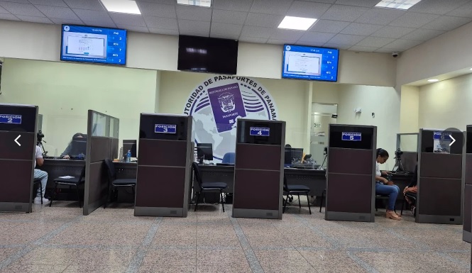 Se mantiene suspendido servicio en la Autoridad de Pasaporte