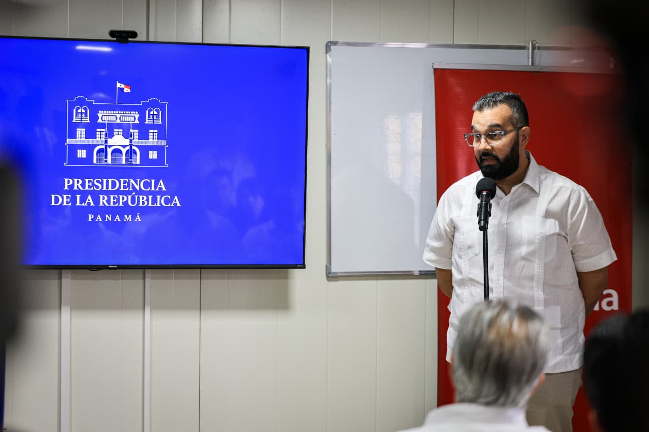 Entre trámites y crisis, el IDAAN busca acelerar respuestas por el agua 
Tercero plantea la posibilidad de unir varias entidades que hoy están dispersas.