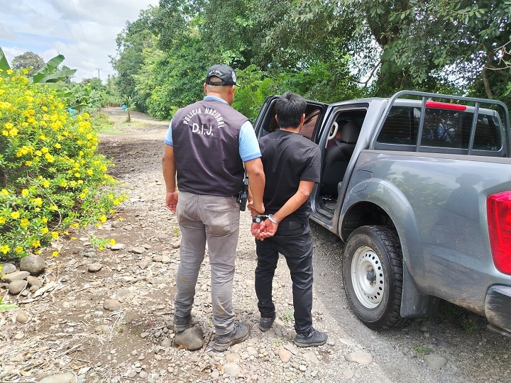 #SucesosCri El sospechoso fue trasladado al puesto policial más cercano para ser puesto a órdenes de la Fiscalía de Homicidio y Femicidio de la provincia de Chiriquí.