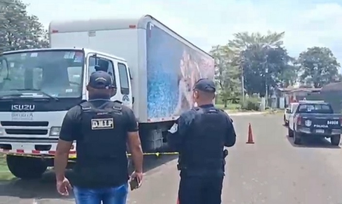 El camión fue recuperado en medio un operativo policial de búsqueda. / Foto: Diómedes Sánchez