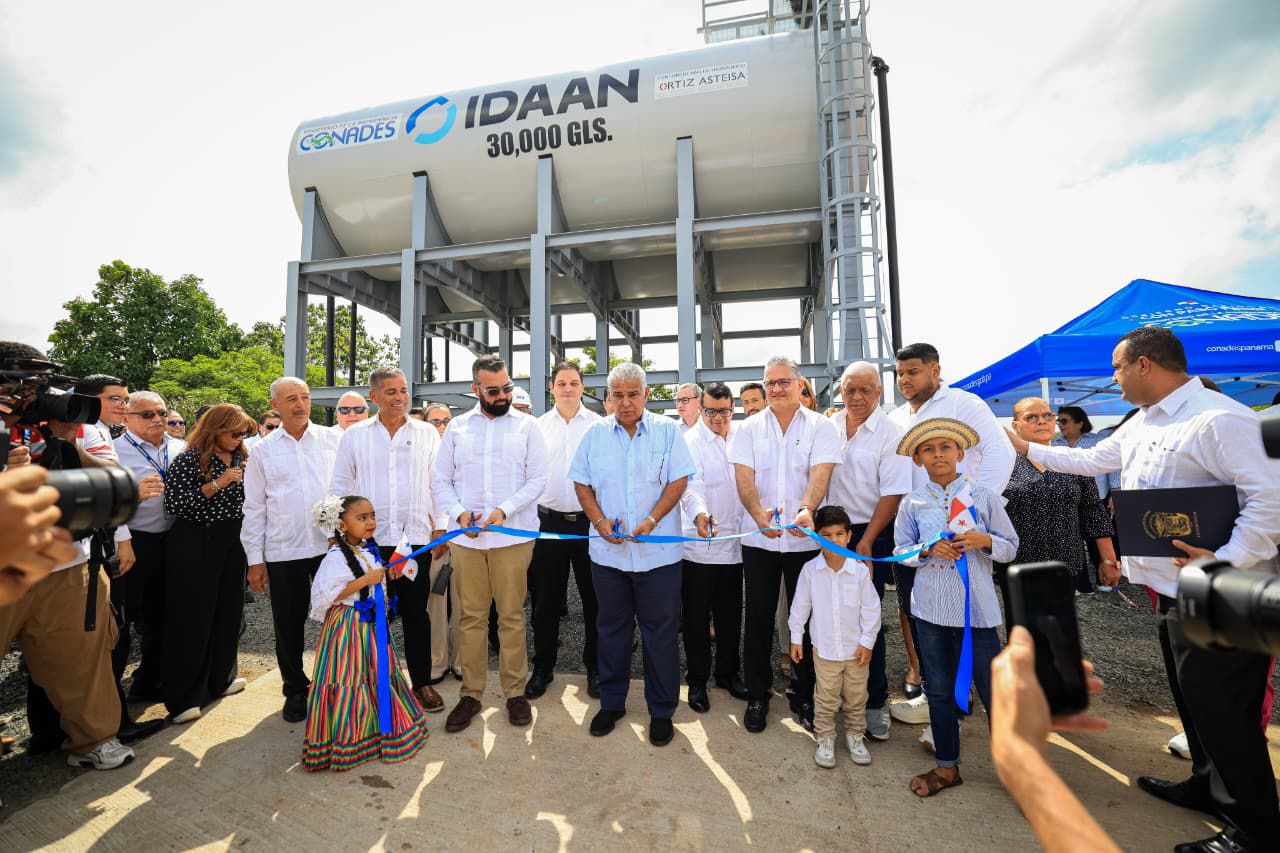 Agua por fin llega parejo a Panamá Norte tras entrega del Anillo Hidráulico 
Durante el acto en Guarumal, Mulino señaló que el reto ahora es mantener un sistema capaz de almacenar y distribuir agua de manera continua