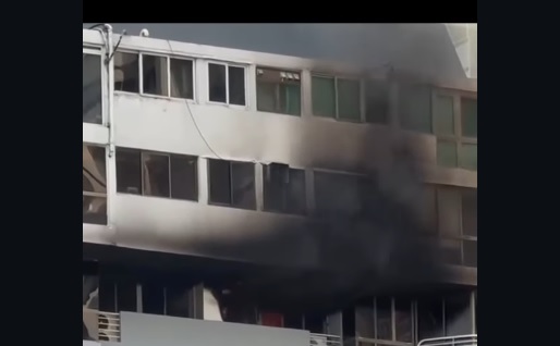 ¡Candela en Bella Vista! Evacúan edificio en Calle 47