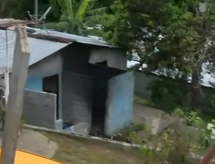 #SucesosCri No muy lejos del lugar, los policías ubicaron un vehículo abandonado que, según residentes de San José, habían visto circulando por el sector, por lo que no se descarta que pudiera estar relacionado con el crimen.