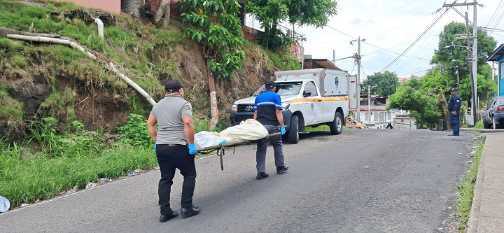 La mujer falleció en la escena del ataque.  /  Foto: Alexander Santamaría