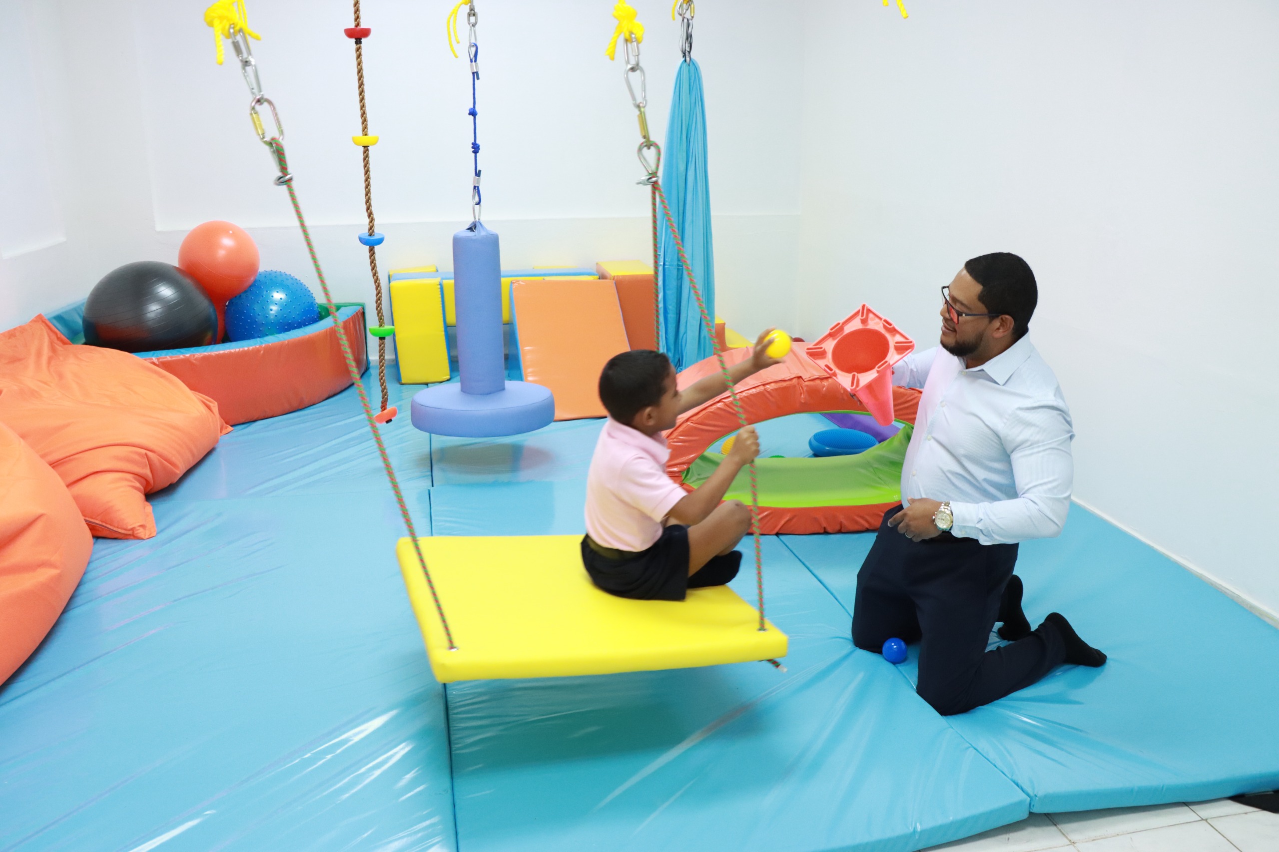 IPHE invierte millones para impulsar educación inclusiva en Panamá