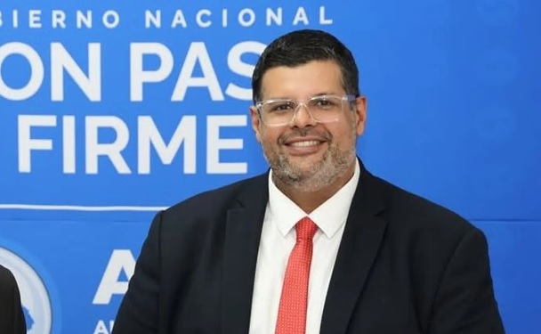 Se fue el  viceministro de Comercio y hoy anuncian su reemplazo 
El cambio quedó oficializado mediante decreto presidencial y empezará a regir desde esa misma fecha para efectos fiscales.