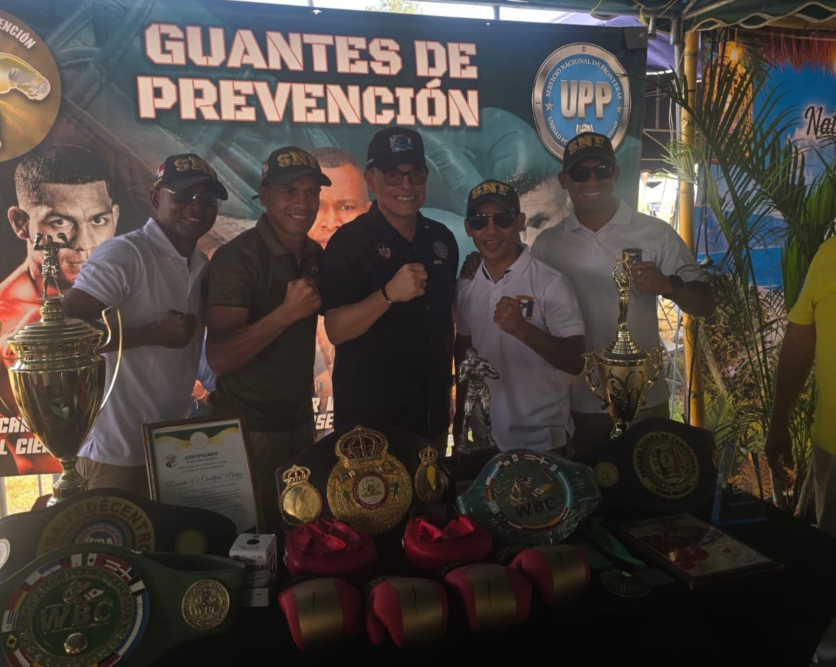 #NacionalCri Pugilistas compartieron experiencias con los asistentes y destacaron la importancia del deporte como herramienta de transformación social, disciplina y superación personal con jóvenes de La Chorrera.