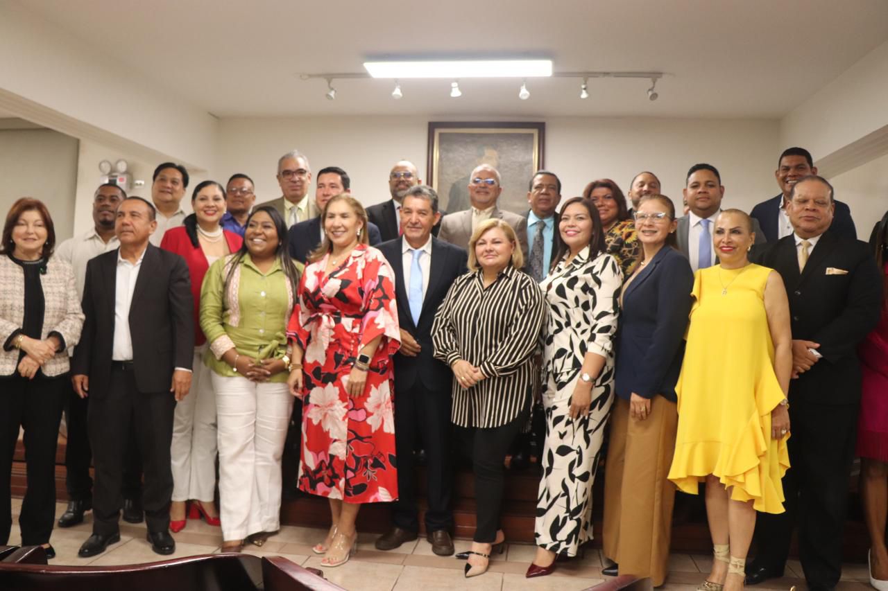 Municipios refuerzan su músculo legal con alianza estratégic