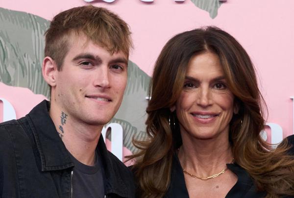 Cindy Crawford y Rande Gerber evalúan demandar al centro donde murió su hijo 