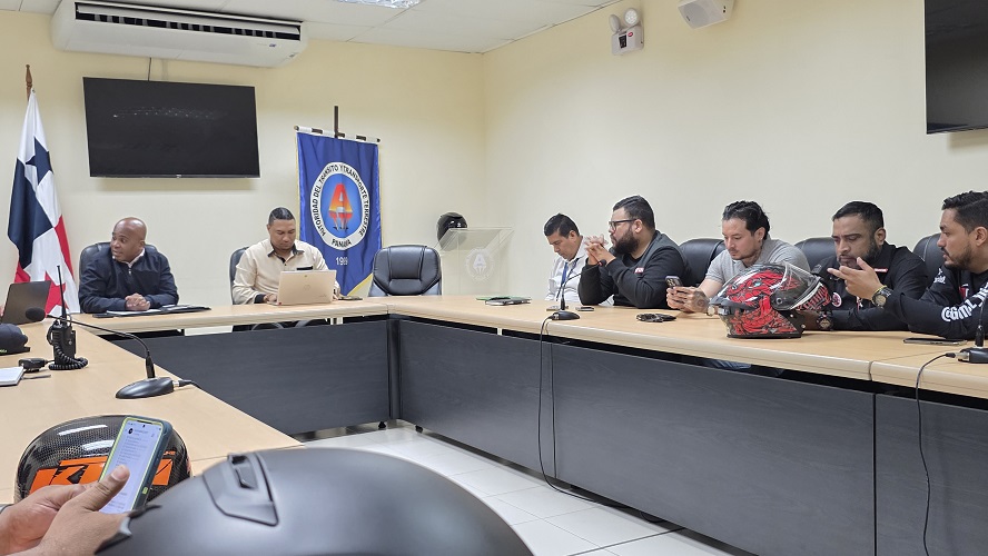 ATTT lanza campaña, hará censo a motorizados y capacitará contra accidentes 