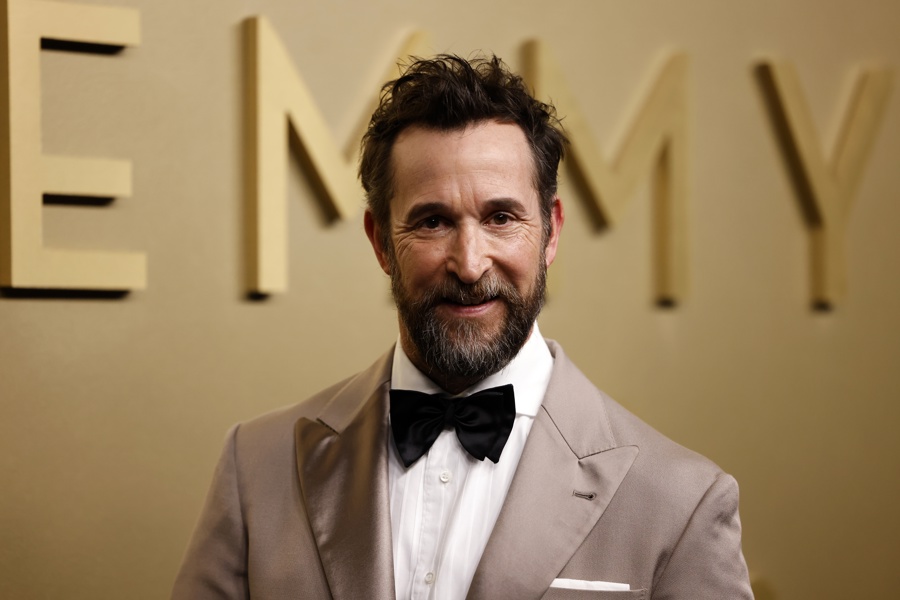 El actor Noah Wyle, elegido como el más güenón del mundo, según People 