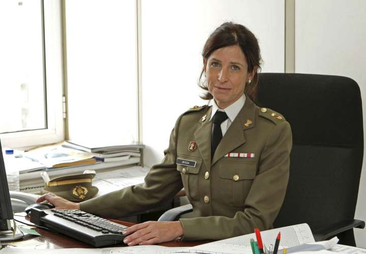 España nombra a la primera mujer general de sus Fuerzas Armadas