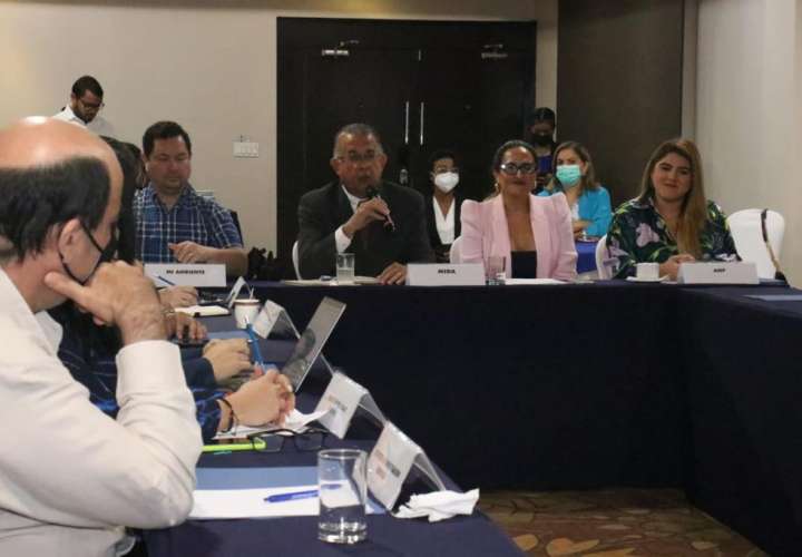 Panamá instala Comisión Nacional de Pesca Responsable