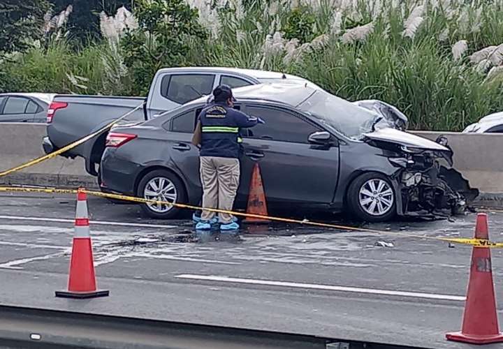 Un muerto en triple colisión en la autopista Arraiján- La Chorrera  [Video]