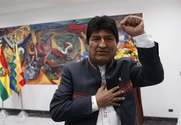 Oposición desconoce triunfo de Morales y llama a protestas