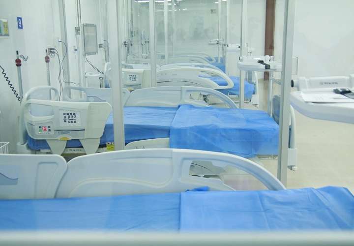 La red hospitalaria cuenta con suficientes camas disponibles.