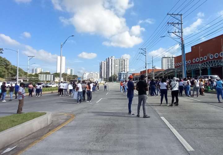 Familiares de detenidos en Punta Coco protestan y reclaman derechos
