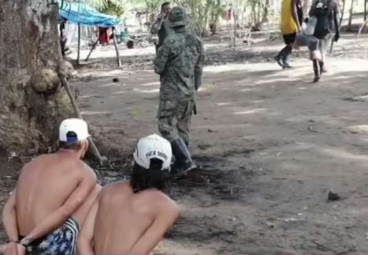 Detienen a 5 venezolanos acusados de extorsionar a migrantes [Video]