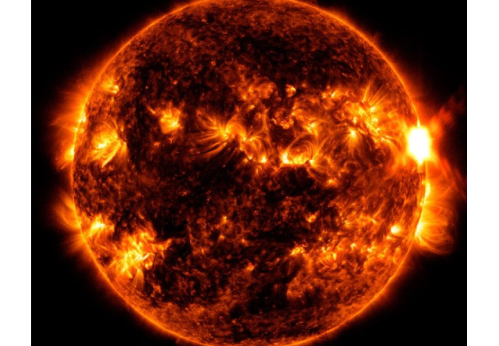 ¡Fuego, fuego! La NASA capta una fuerte erupción solar