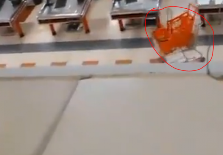 Un hombre grabó a unos fantasmas haciendo compras en un supermercado