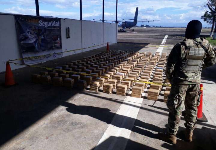 Incautan millonario cargamento de droga en sur de Chiriquí