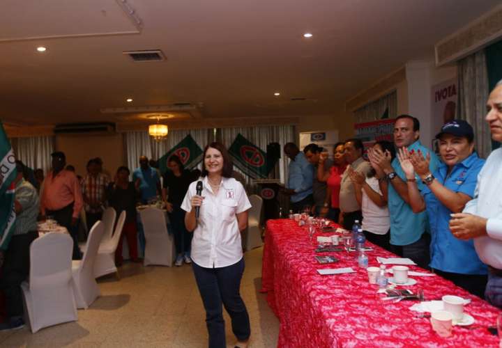Reunión de convencionales del CD, en el Club Árabe de Colón. Foto: Edwards Santos
