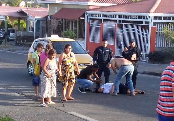 El conductor involucrado permaneció en la escena del atropello en todo momento. /  Foto: M. Santos