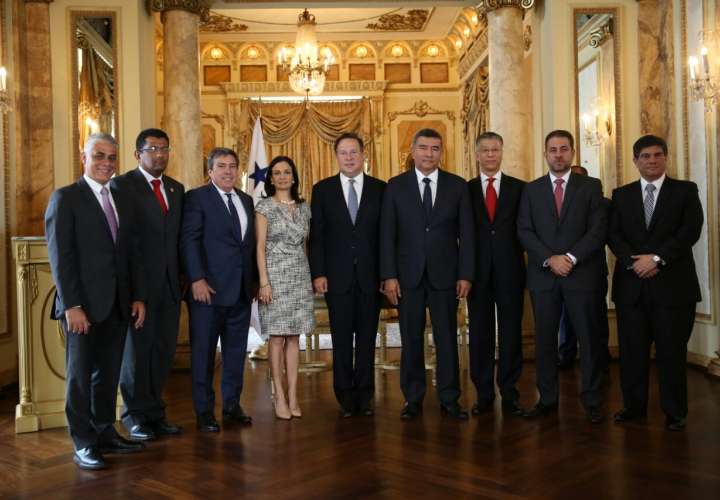 Instalan comisión del proyecto ferroviario Panamá - Chiriquí 